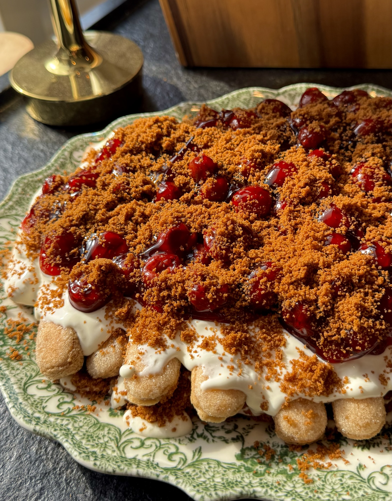 Kersen Bastogne Tiramisu