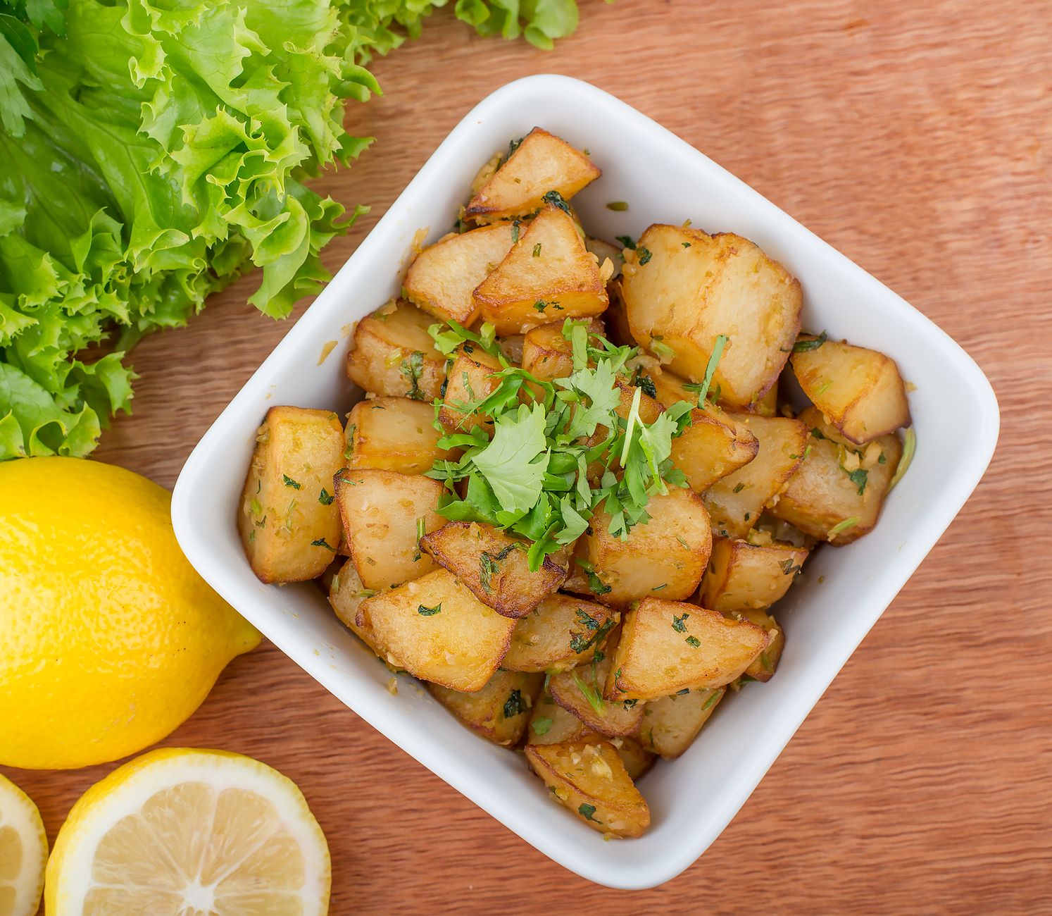 Batata harra, pittige Libanese aardappelblokjes met koriander