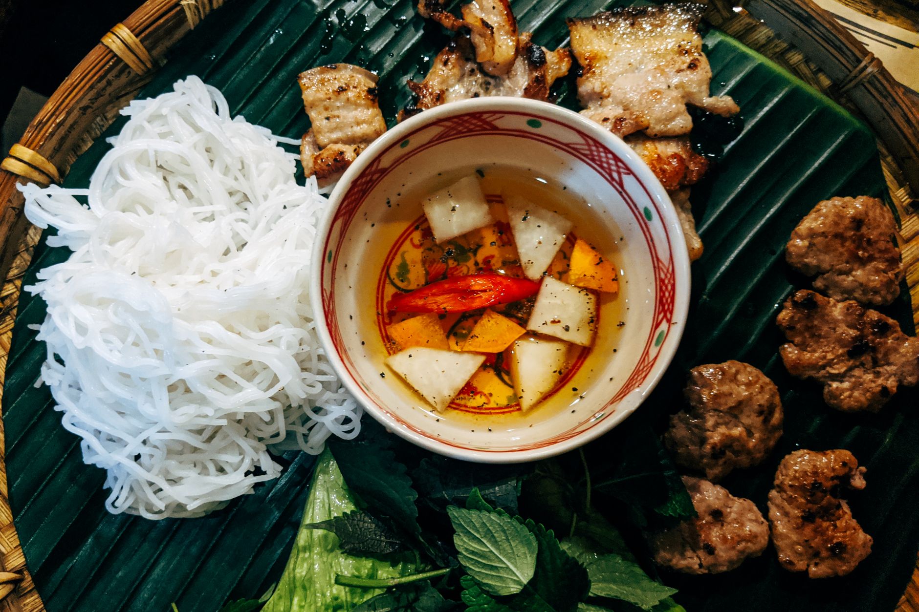 Cha ca (Vietnamese kurkumavis met dille)