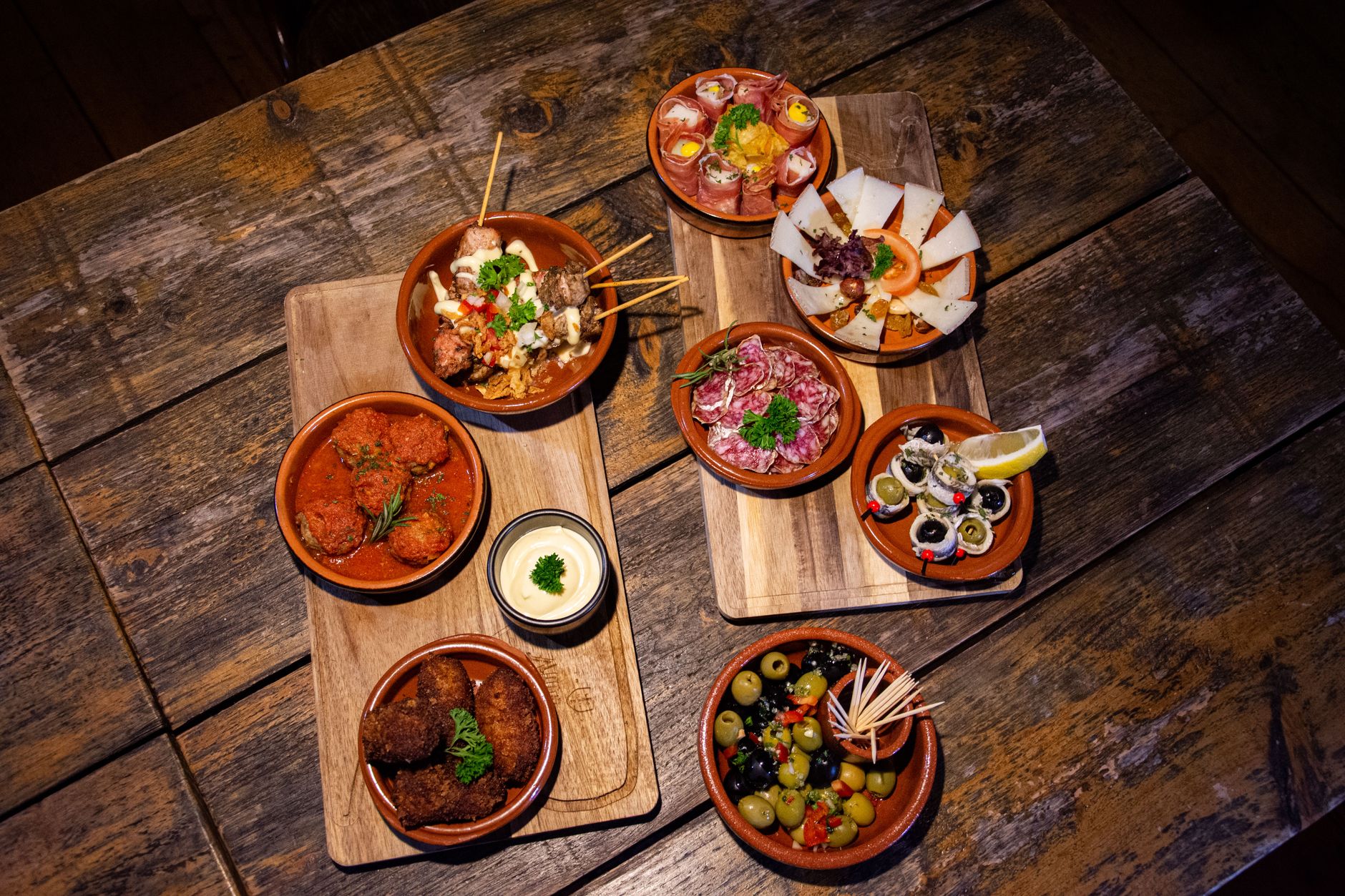 Chorizo al vino