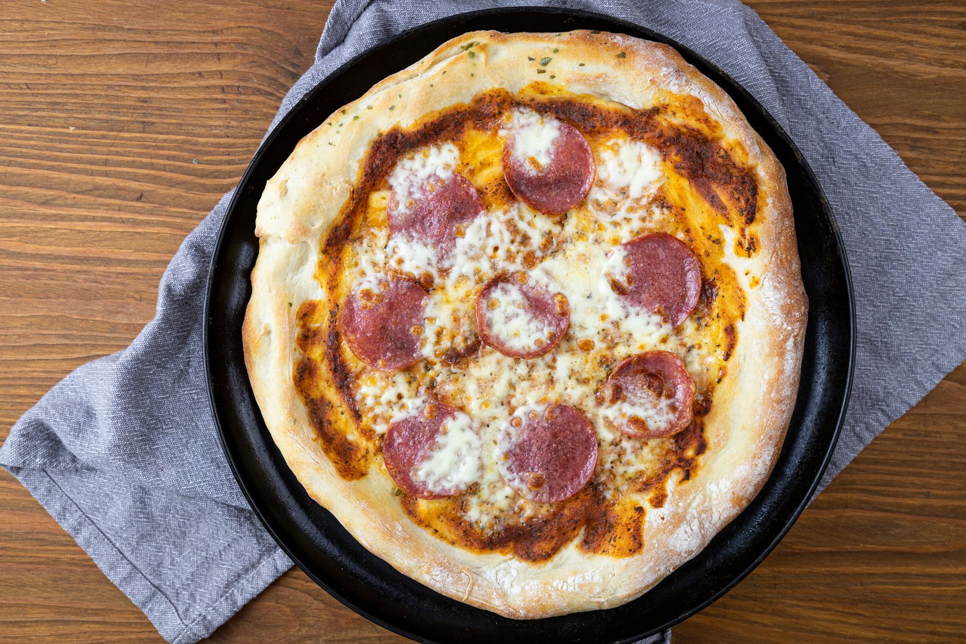Zelfgemaakt pizzadeeg
