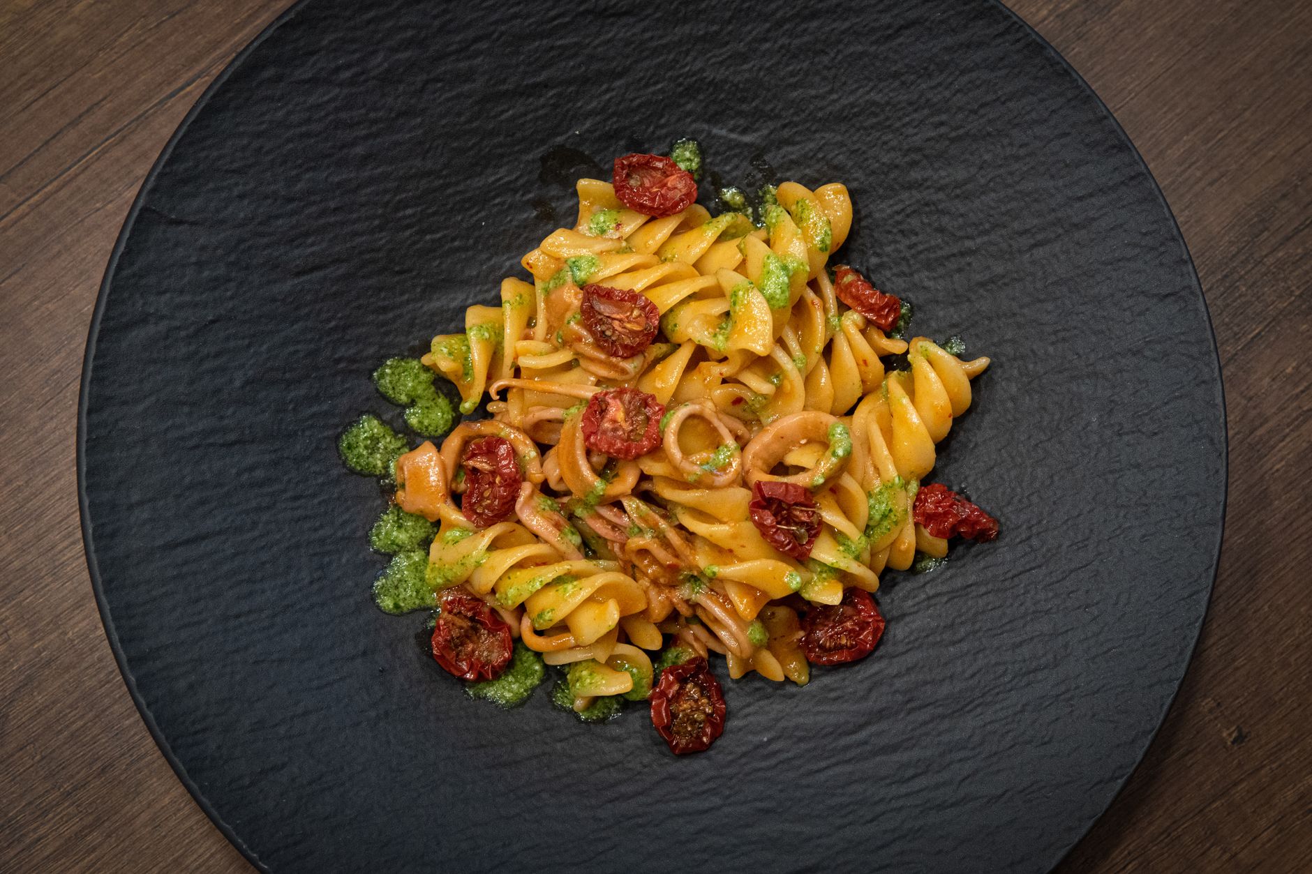 Pasta pesto rosso met zongedroogde tomaten