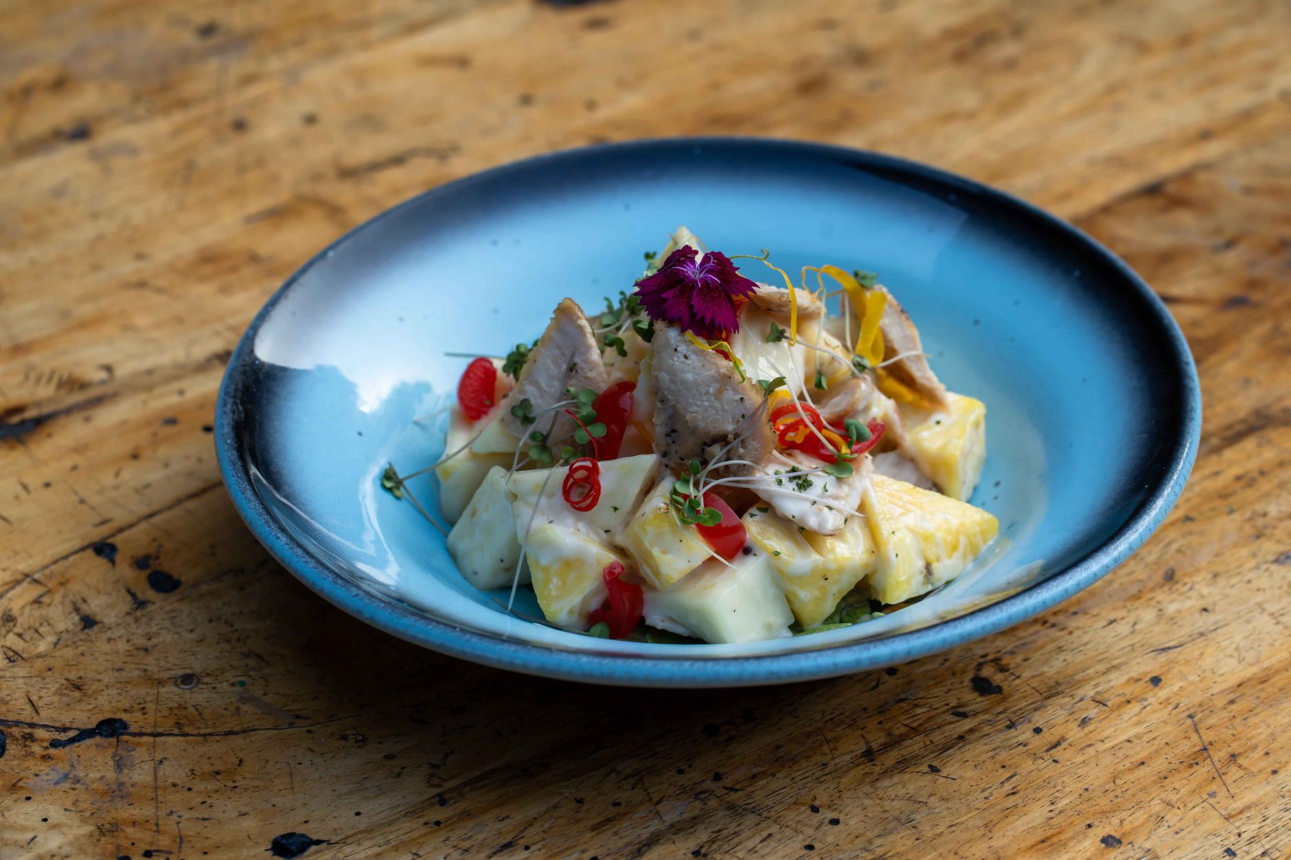 Kip-currysalade met mango