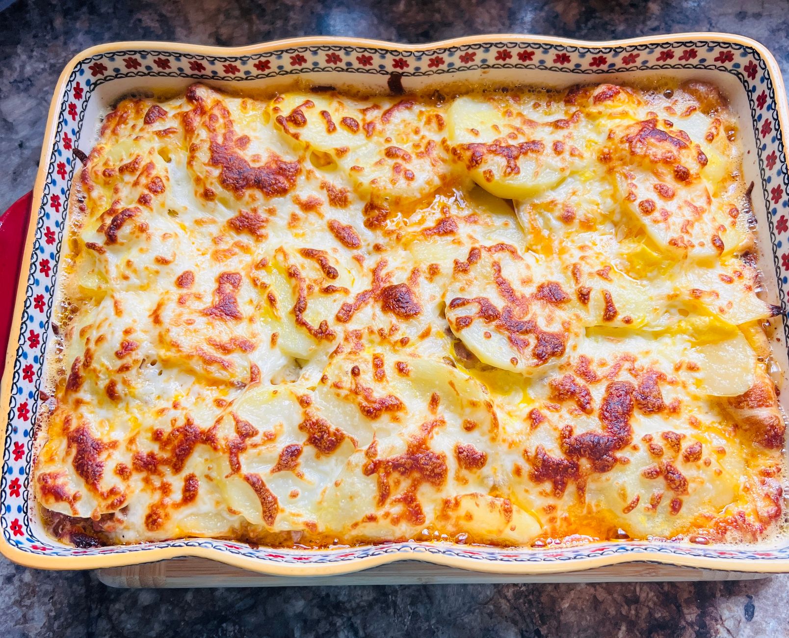 Knolseldergratin met kaas