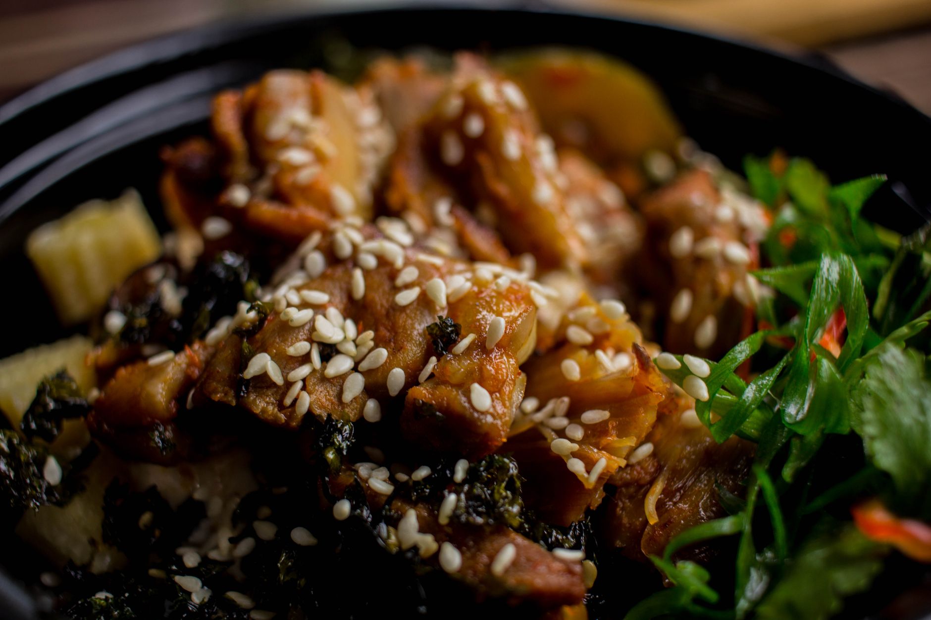 Ga kho gung (Vietnamese gekarameliseerde kip met gember)