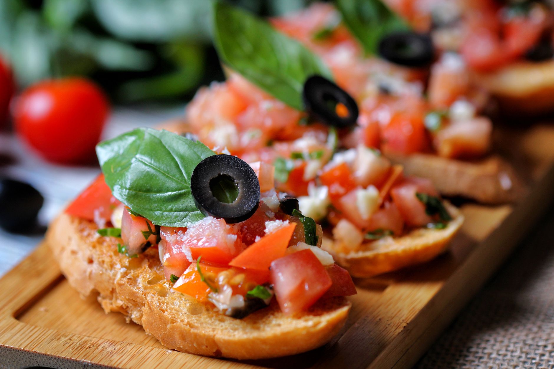 Olijventapenade-toastjes