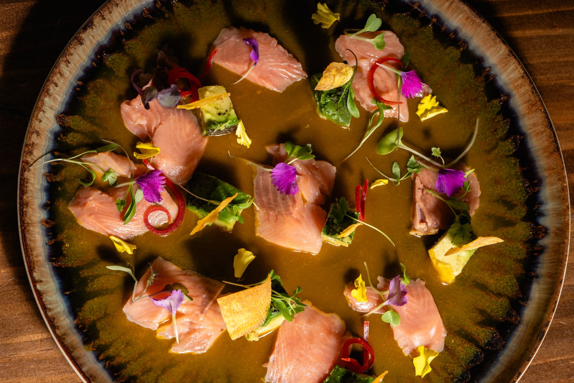 Sint-jakobsschelp crudo met citrus en chili