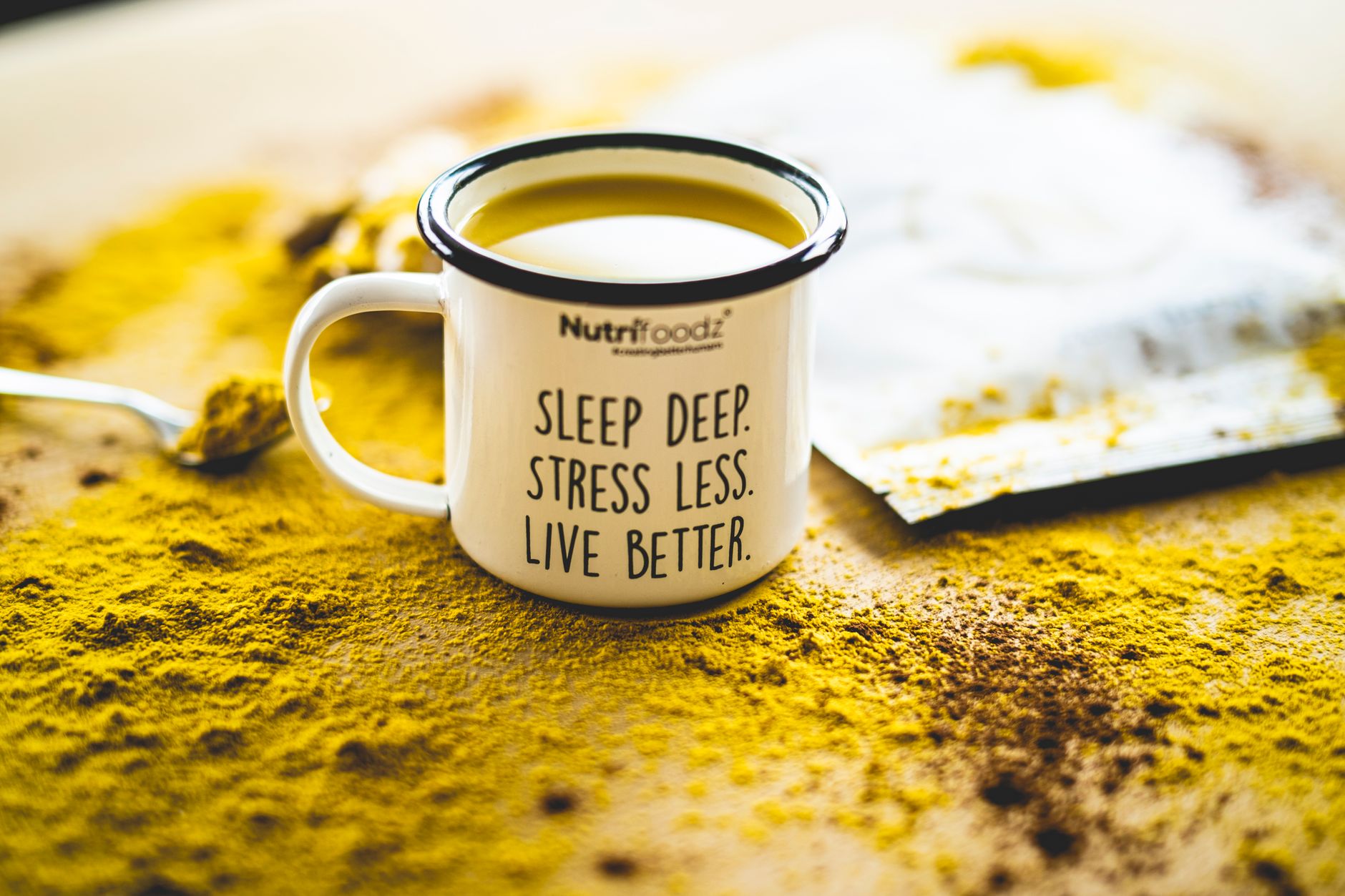 Warme kurkumamelk (golden milk)