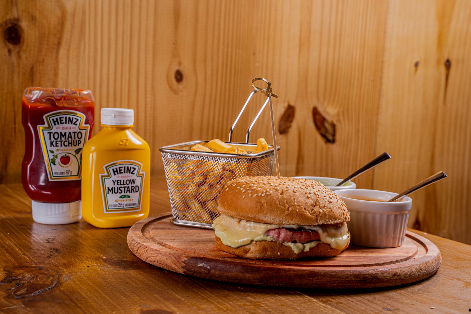 Zelfgemaakte tomatenketchup in Heinz-stijl